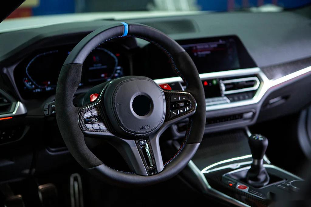 M Sport Carbon Fiber Trim Alcantara Leather Steering Wheel for BMW G20 G05 G06 G30 G38 G12 G15 G22 G8X M3 M4 F90 M5 G80 G82 G83 - YunLexus