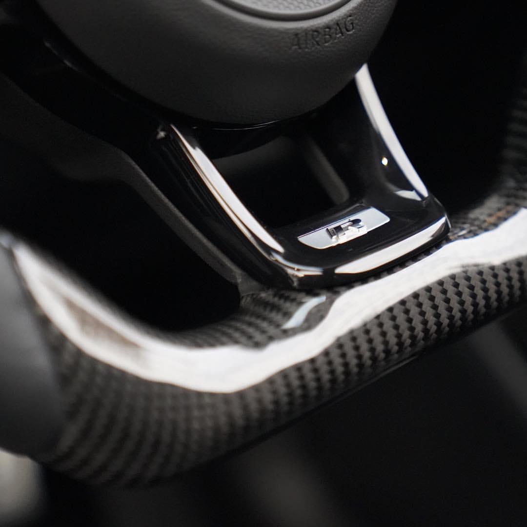 With Piano Black Trim R Line Half Leather Carbon Fiber Steering Wheel for VW Volkswagen Golf R 5 6 7 MK5 MK6 MK7 Gti Passat CC - YunLexus Custom Custom Steering Wheels for Volkswagen