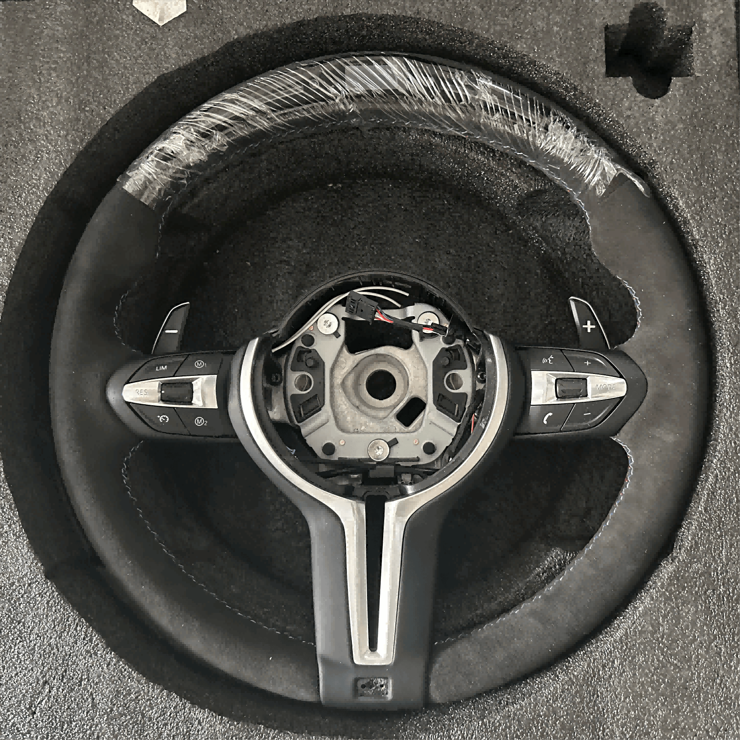 Without Center Trim Alcantara LED Steering Wheel Core for BMW M3 M5 F10 F30 F15 F20 F32 F36 F80 F82 F87 F90 F15 X5 E70 X6 E71 - YunLexus